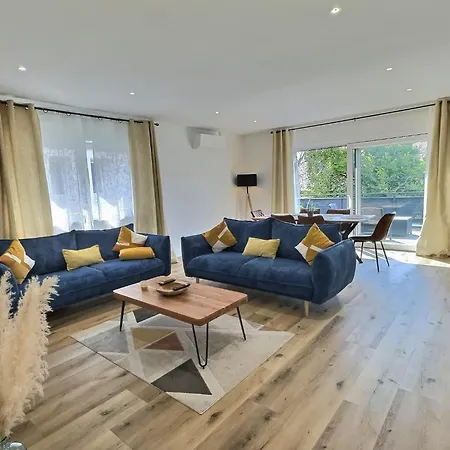 Alsace Climatisée Garage, Parking Et Terrasse Apartamento *