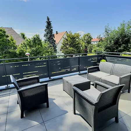 Alsace Climatisée Garage, Parking Et Terrasse *